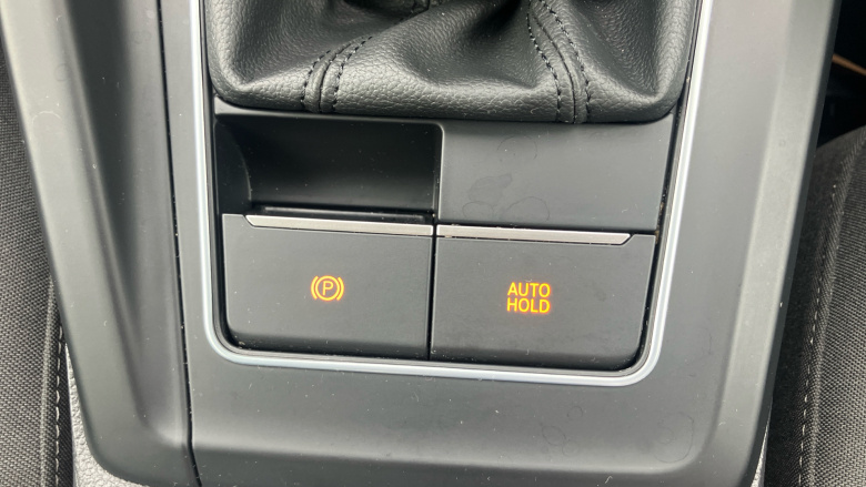 Volkswagen Golf 1.5 TSI 150 Life 5dr Petrol Hatchback